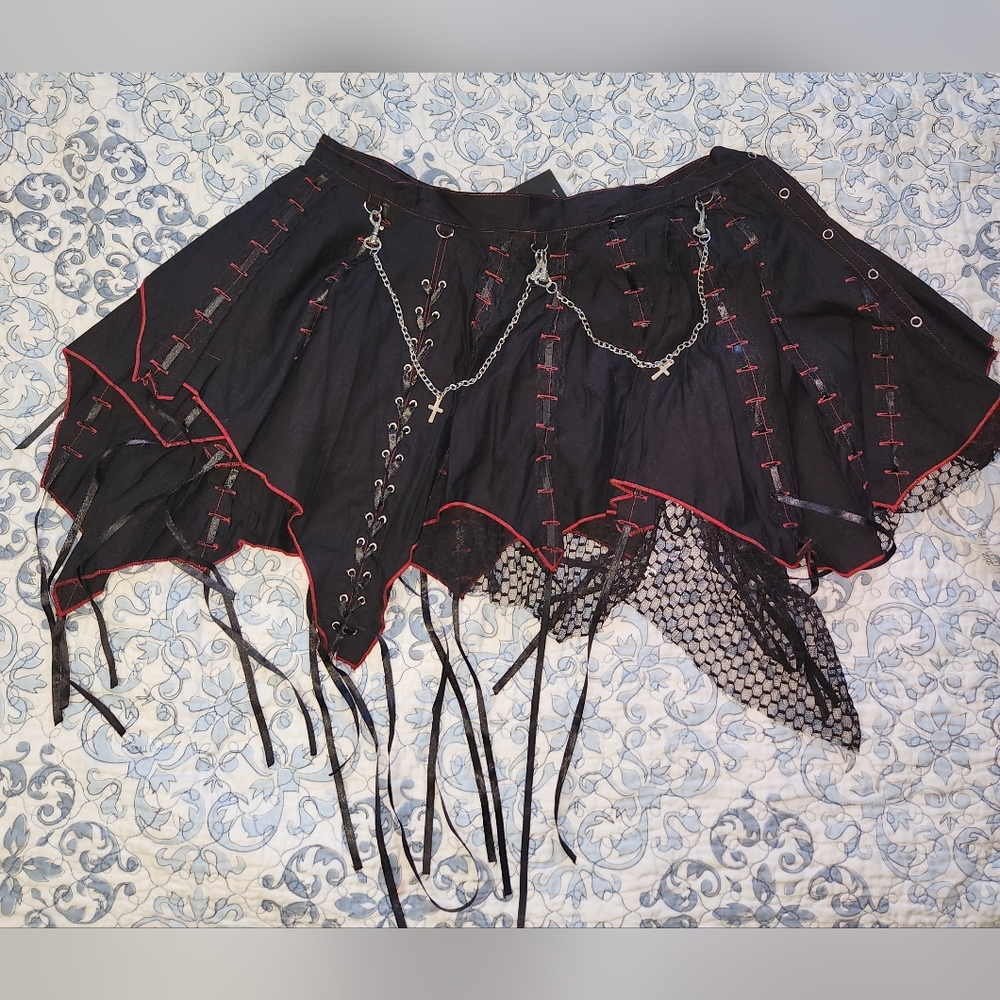 Dead threads goth skirt